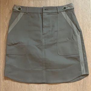 Club Monaco like new mini skirt size 0 in khaki